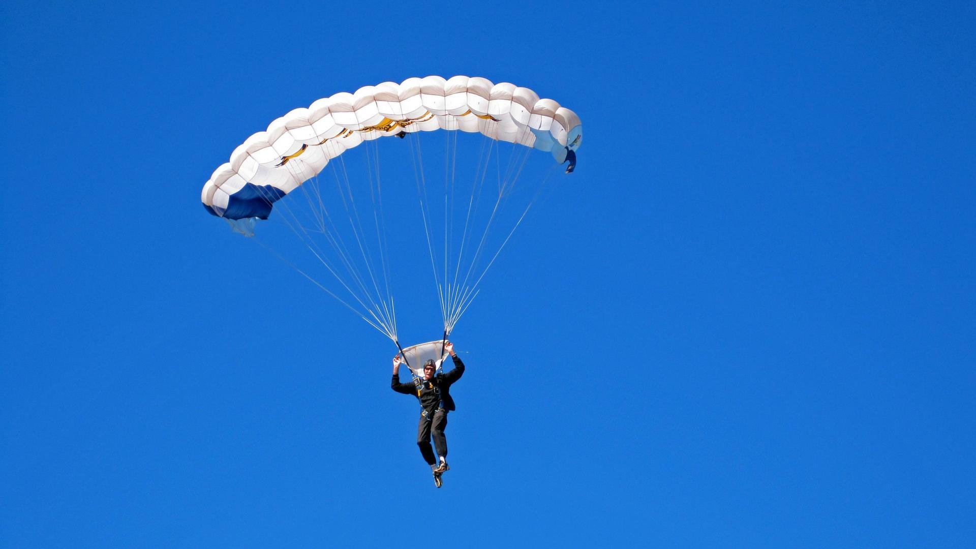冰壶训练营青少年组首次增设体能项目,冰壶 训练