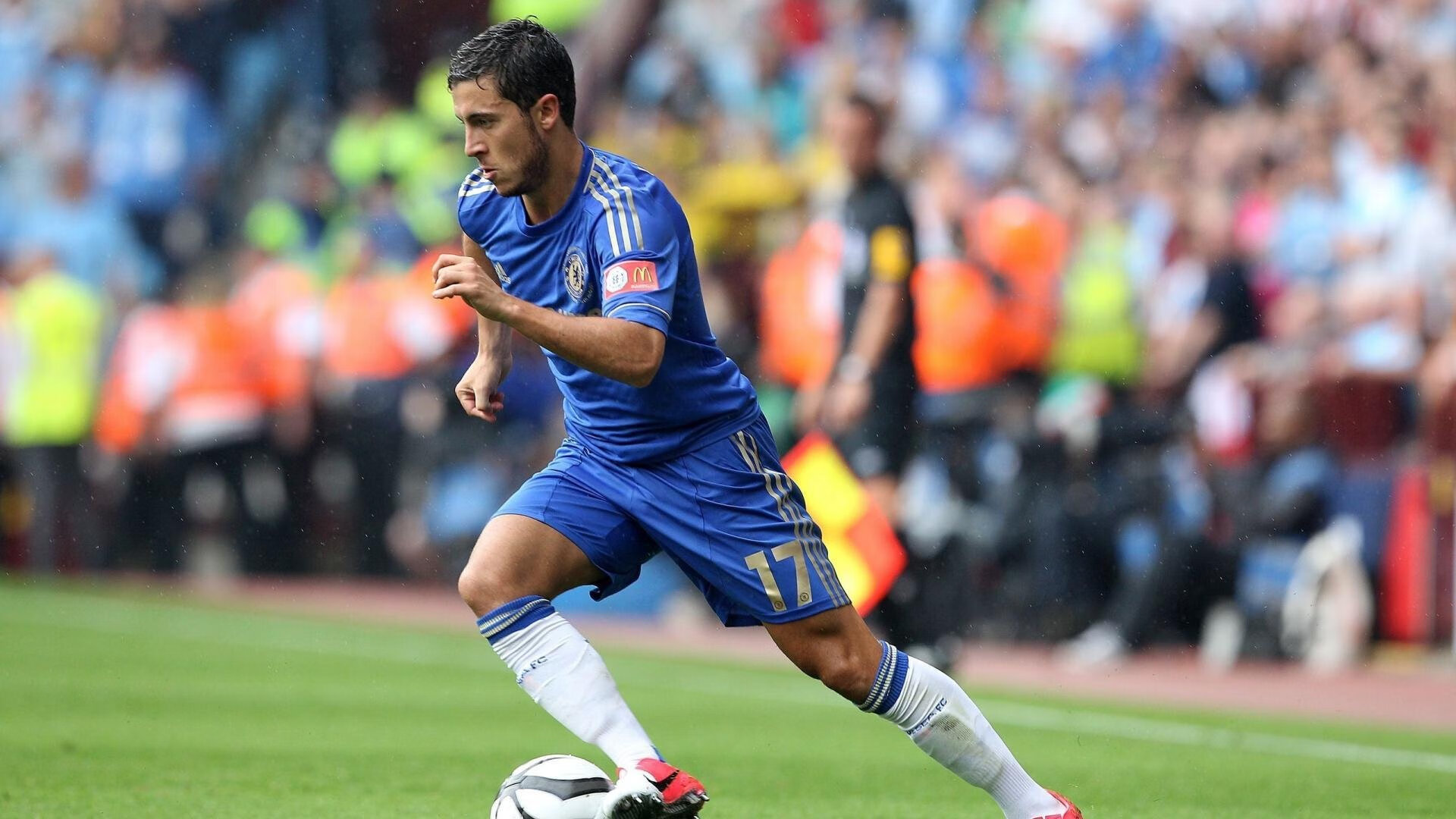 中国足球职业俱乐部多渠道融资模式创新,中国投资的足球俱乐部